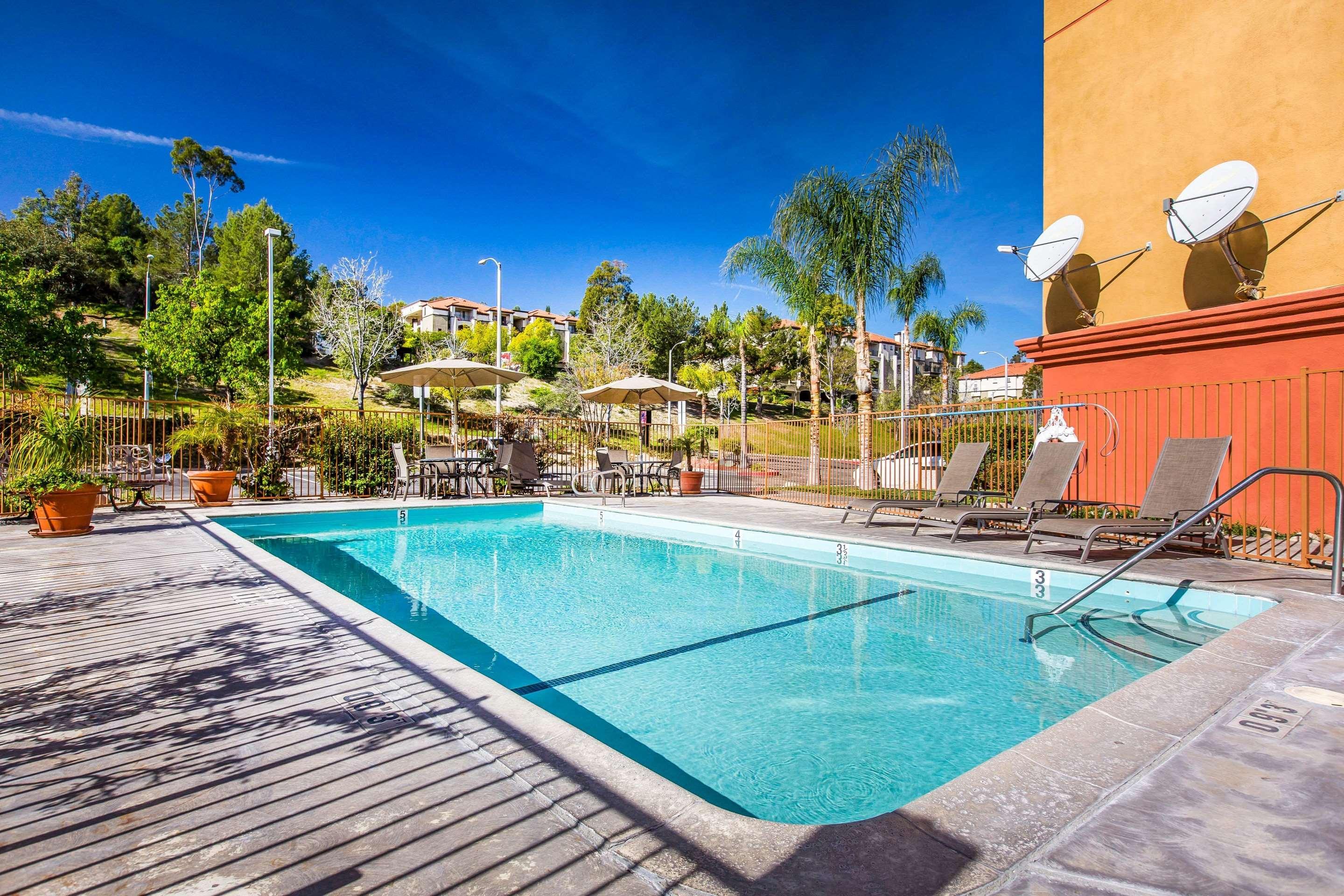 Comfort Suites Near Six Flags Magic Mountain Stevenson Ranch Екстериор снимка