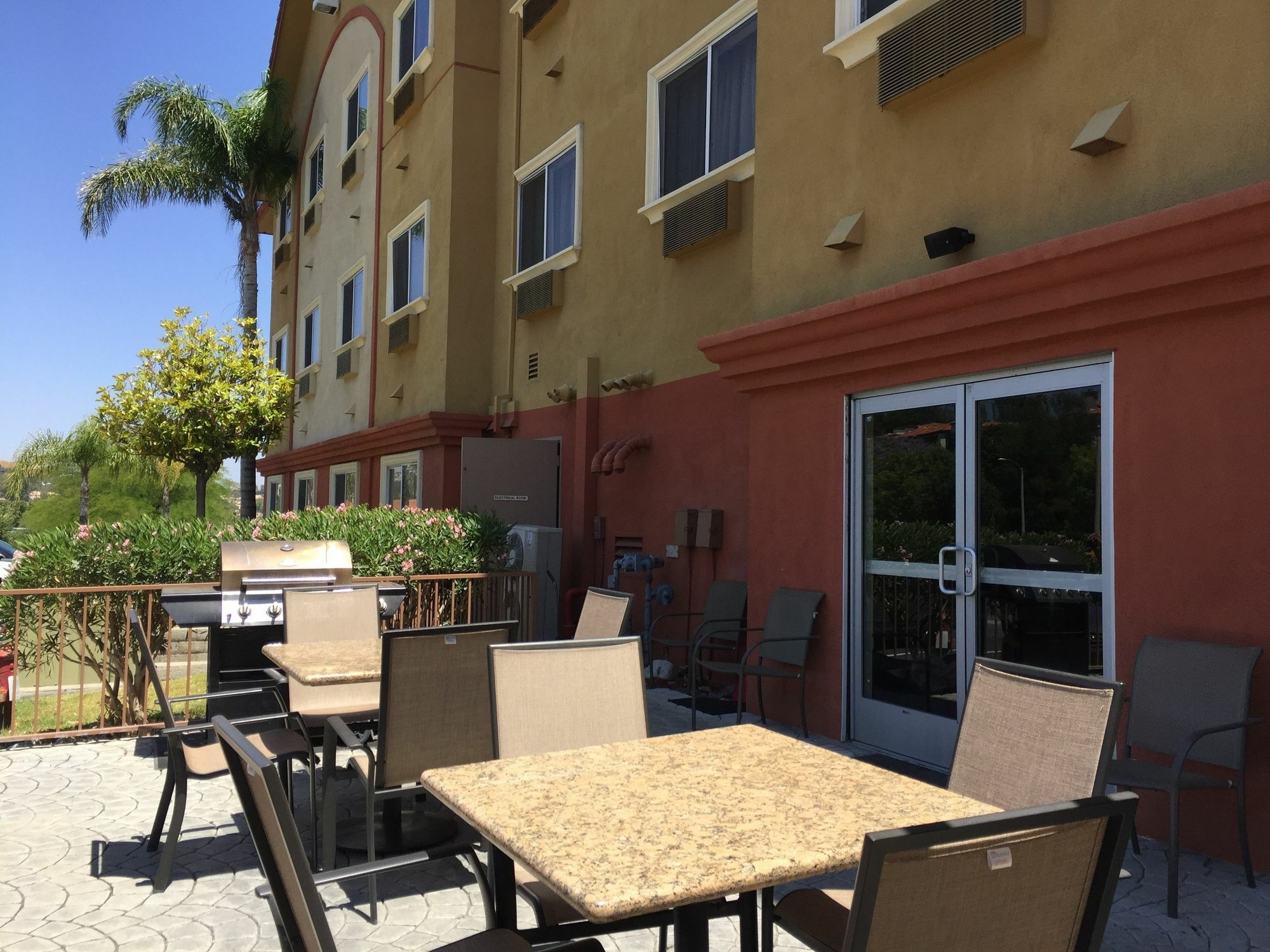 Comfort Suites Near Six Flags Magic Mountain Stevenson Ranch Екстериор снимка